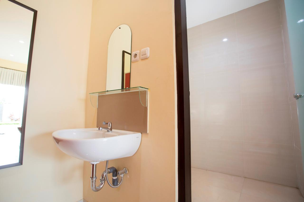 V Canggu Dormitory Dış mekan fotoğraf